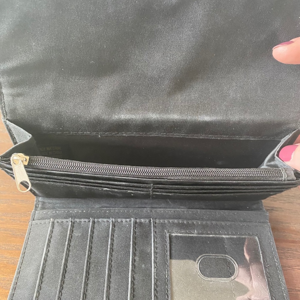 Wallet - Picture 3 of 3